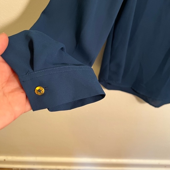 Nine West V-Neck Blouse 2 Chest Pocket Blue S - Picture 6 of 11